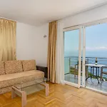 Zora 3 By Guide Apartment *